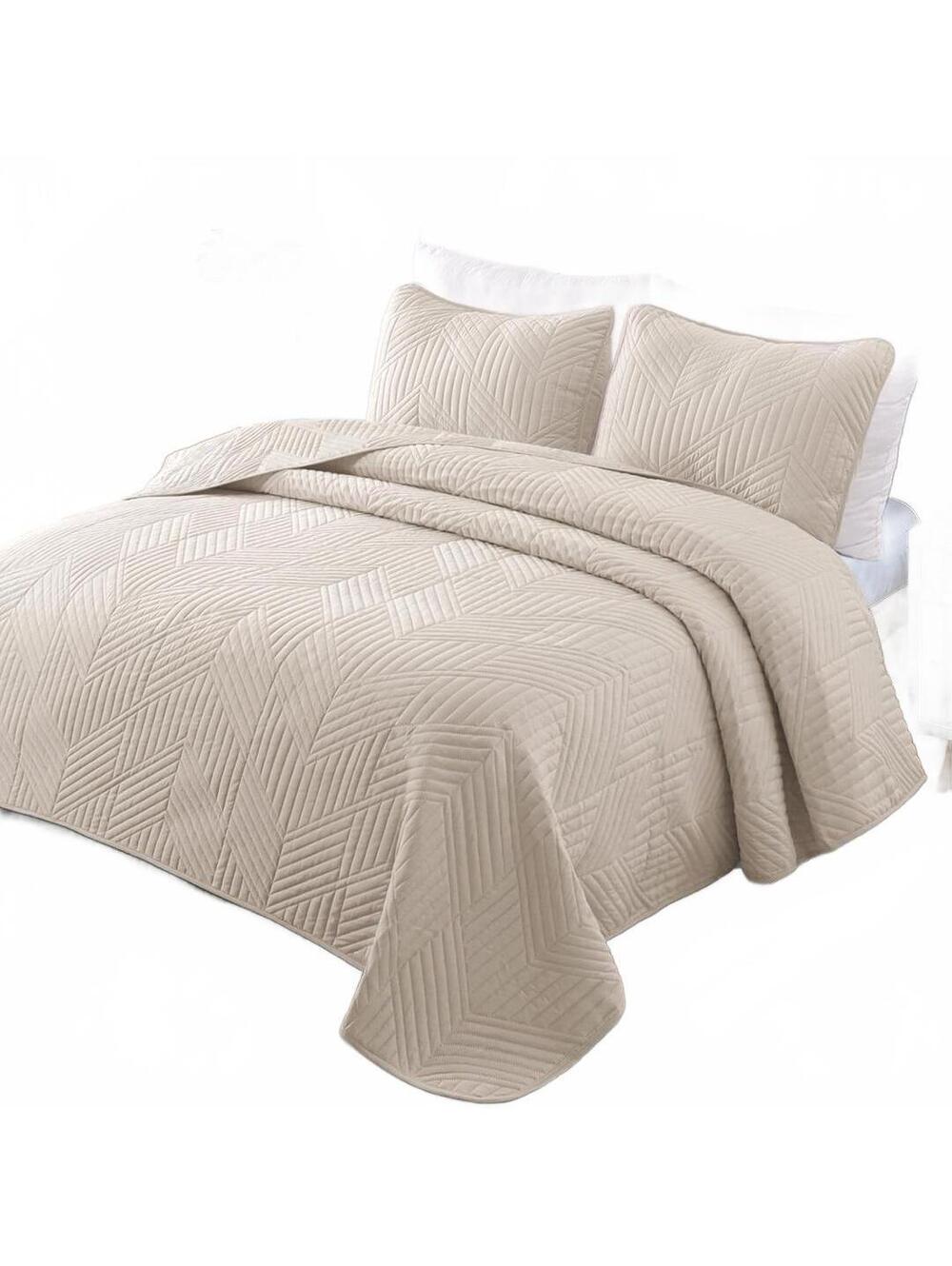 Full Queen Cream Quilted Bedspread – New in Package